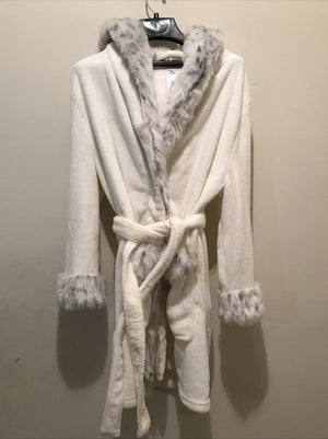 Pottery-Barn-Teen-Robe-for-men