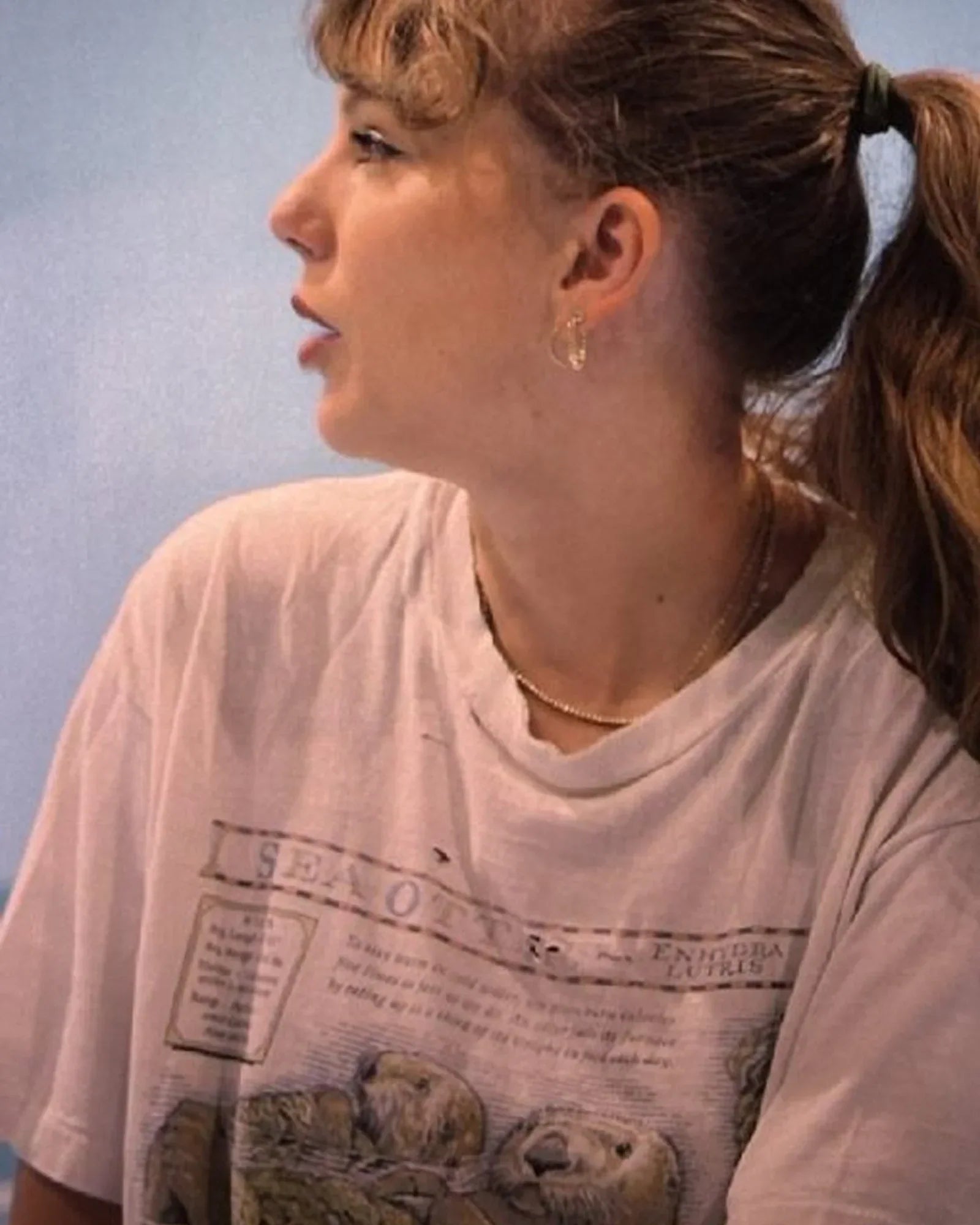 Taylor_Swift_Monterey_Bay_Aquarium_Shirt