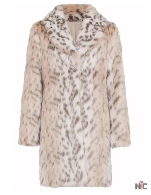 Yellowstone S04 Beth Dutton White Fur Coat The Urban Hawk
